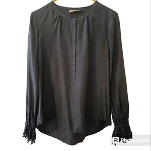Go by Go Silk silk blouse, black, long-sleeved, size XS, EUC